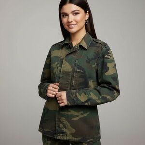 🌻Alpha Industries Women’s W F-2 French Field Coat in Woodland Camo Size XS/S